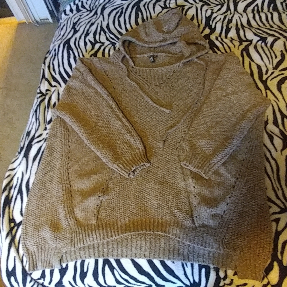 Brown cable knit sweater with hood
